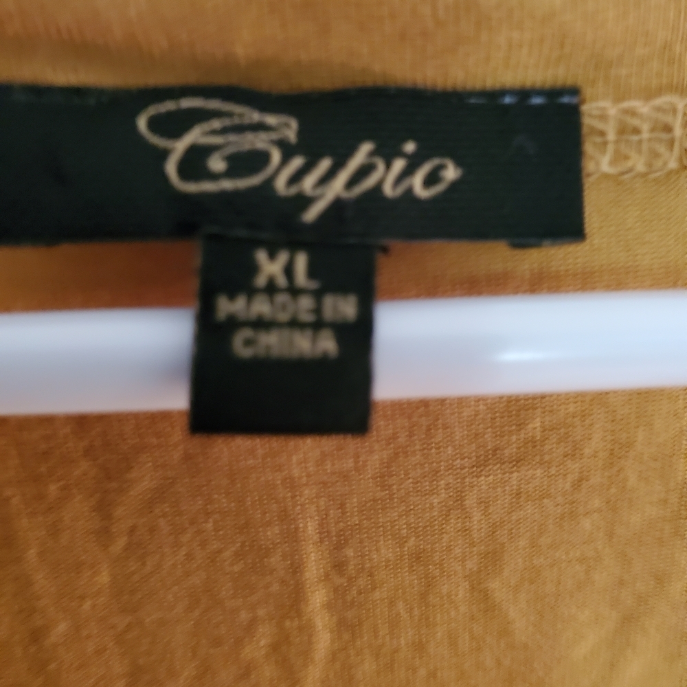 Cupio Women's Mustard Top - Picture 2 of 3